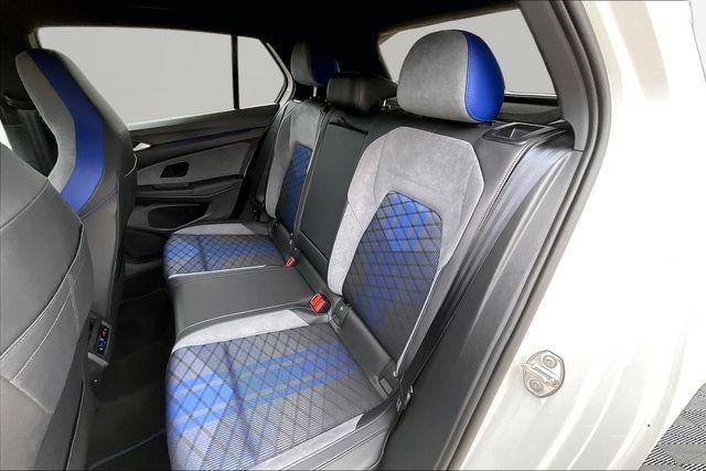 Used 2025 White Volkswagen 2.0T image 28