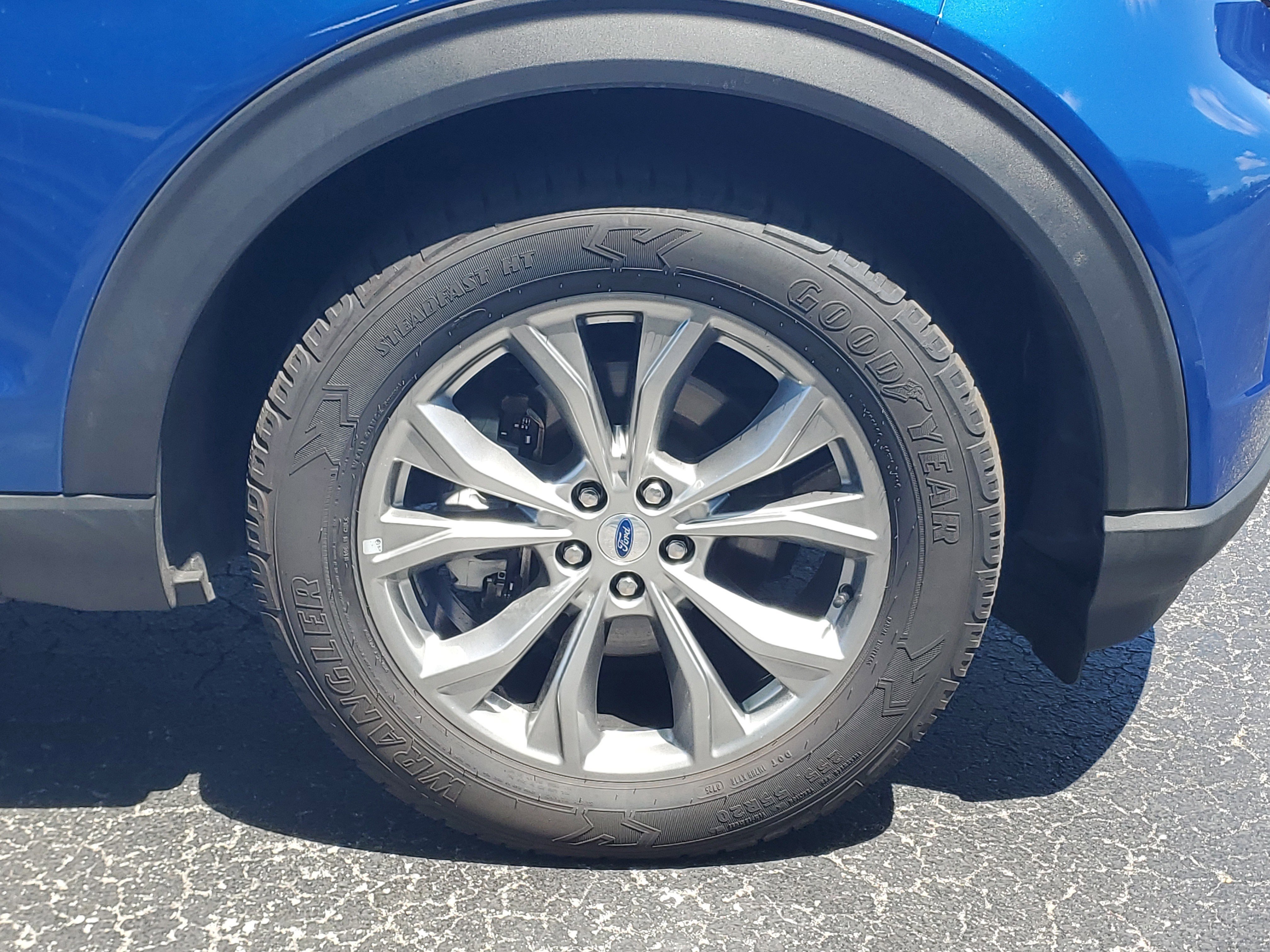Used 2023 Blue Metallic Ford XLT image 6