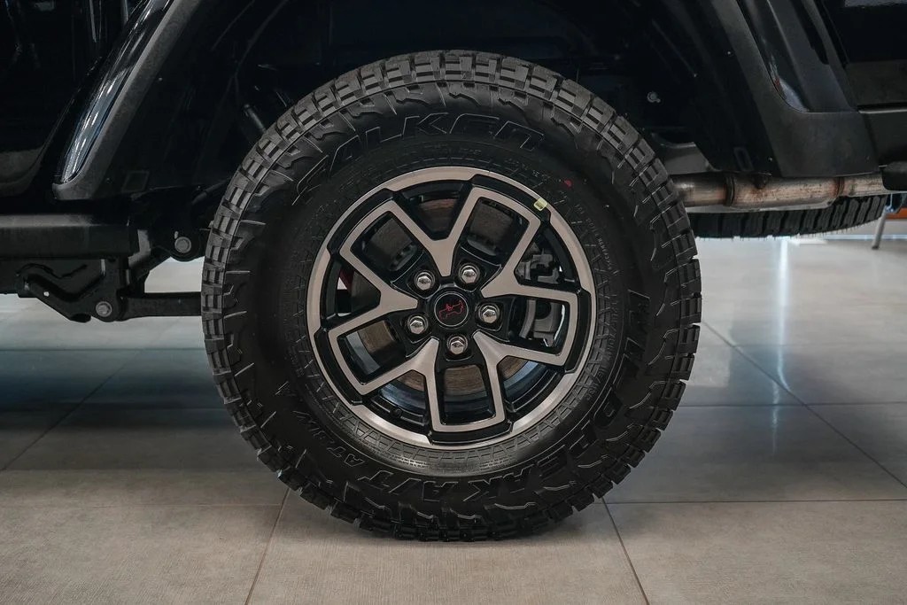 New 2026 Black Clearcoat Jeep Rubicon X image 11