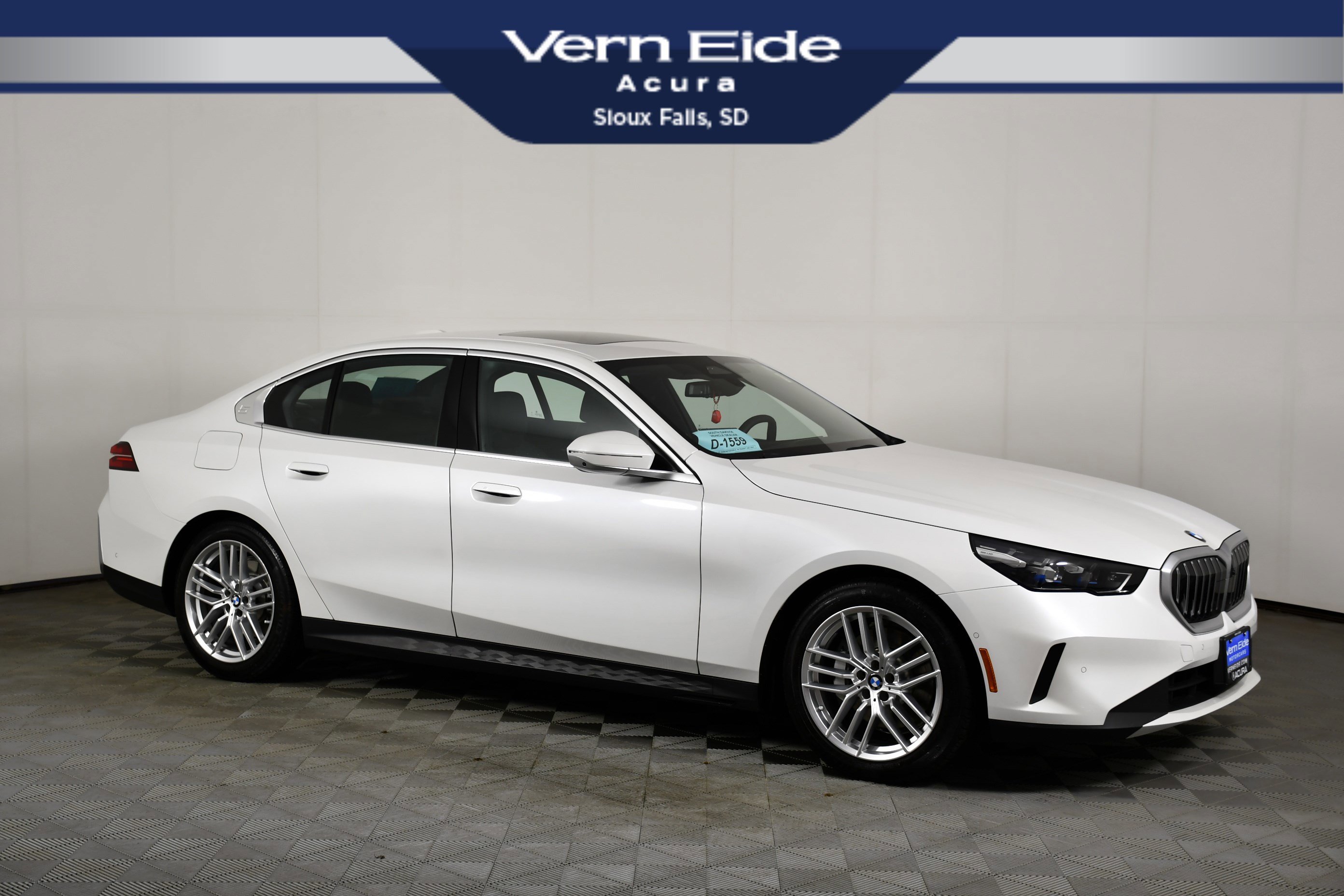 2025 BMW 5 Series 530i xDrive Sedan's photo