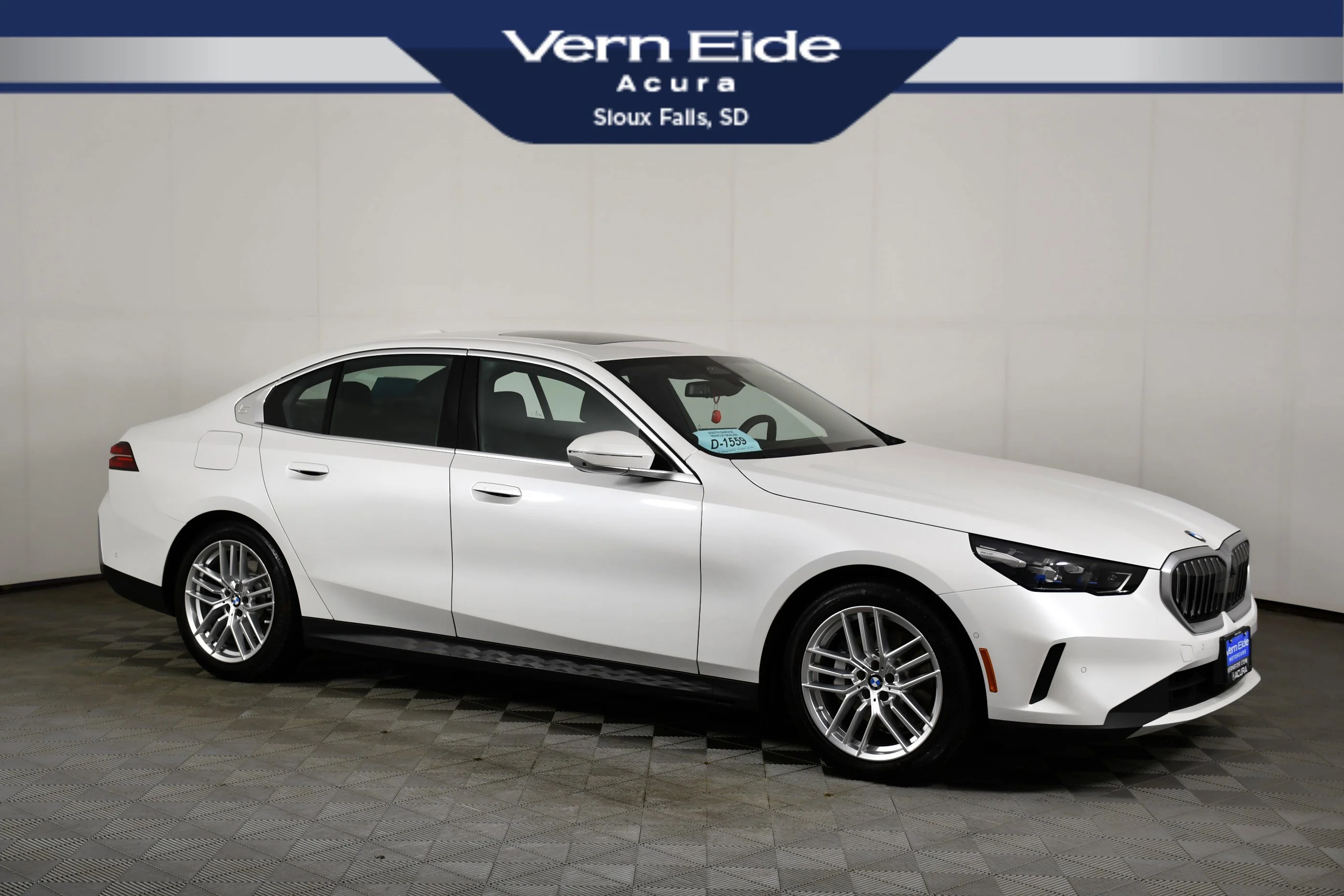 2025 BMW 5 Series 530i xDrive Sedan's photo