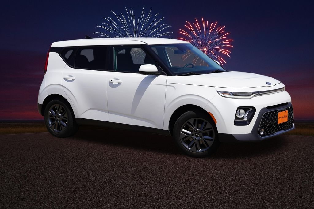 Used 2020 Kia Soul EX with VIN KNDJ33AU9L7065052 for sale in Lakeville, MN