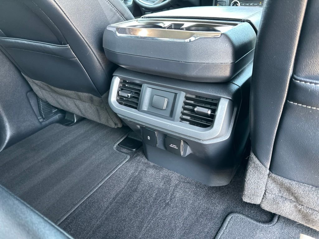 Used 2022 Black Ford Lariat image 22