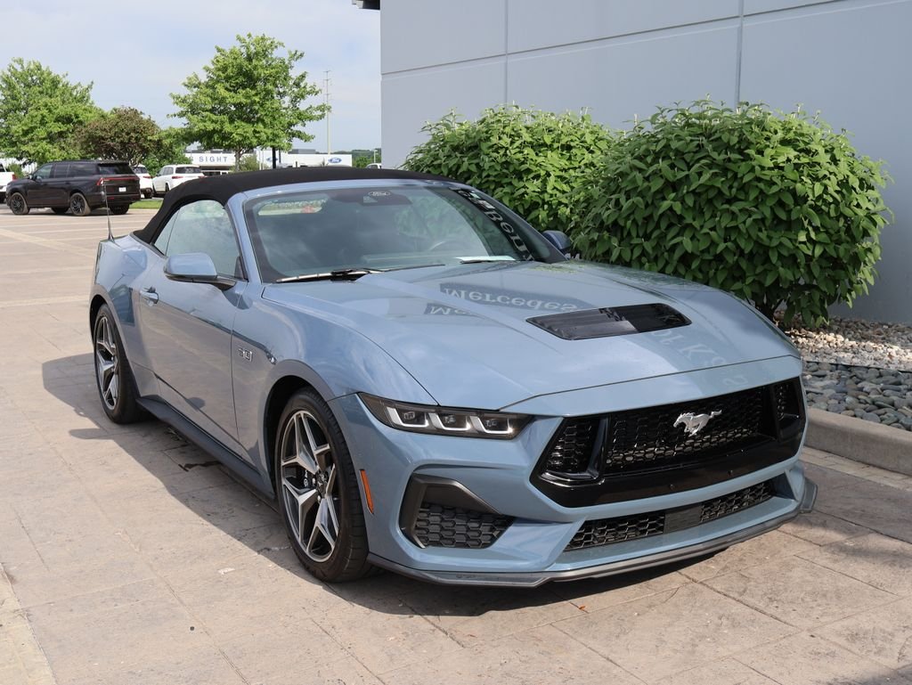 2024 Ford Mustang GT Premium Convertible's photo