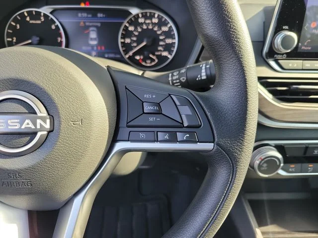 New 2026 White Nissan 2.5 SV image 19