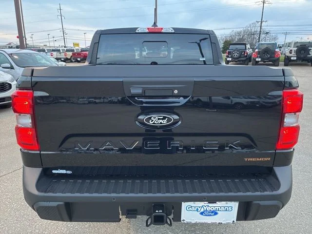 New 2025 Shadow Black Ford Tremor® image 5