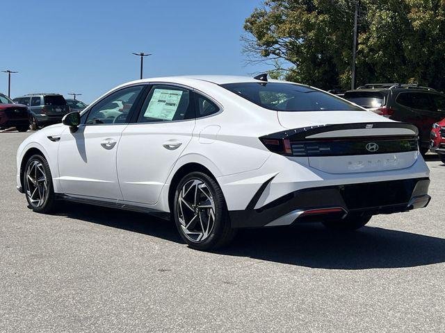 New 2026 White Hyundai SEL Sport image 11