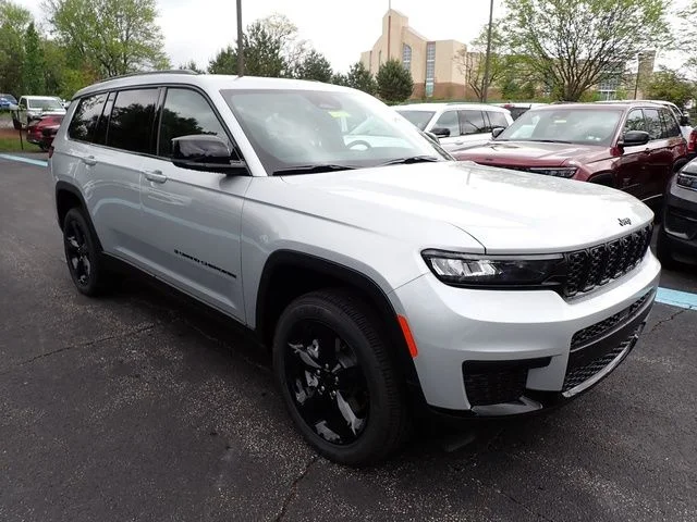 2025 Jeep Grand Cherokee L Altitude - Photo 7