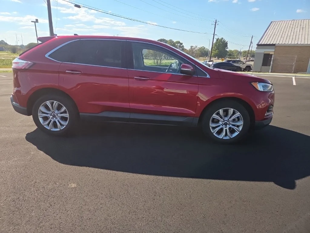 Used 2021 Red Ford Titanium image 16