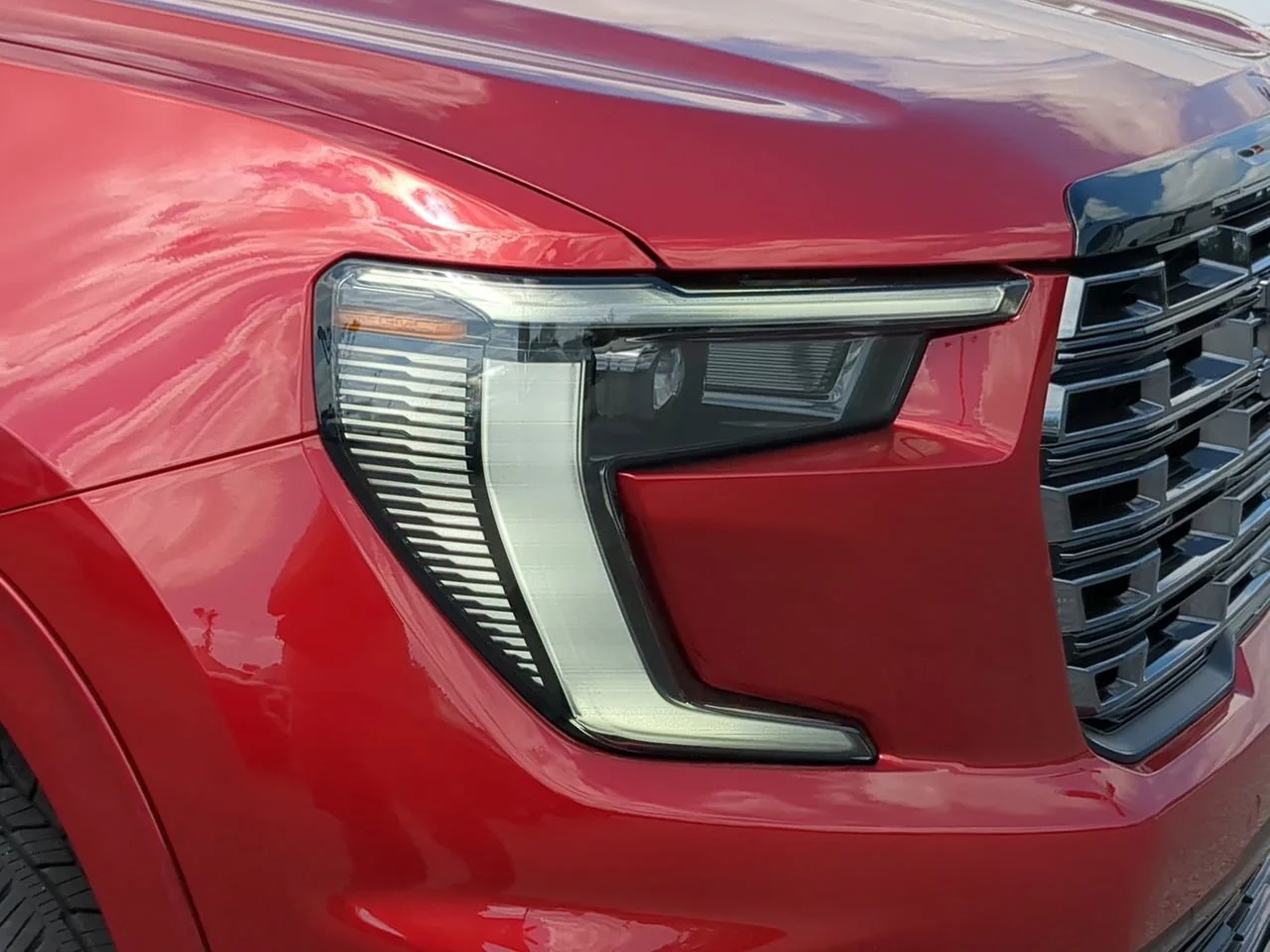 2026 GMC Acadia Denali Ultimate - Photo 10