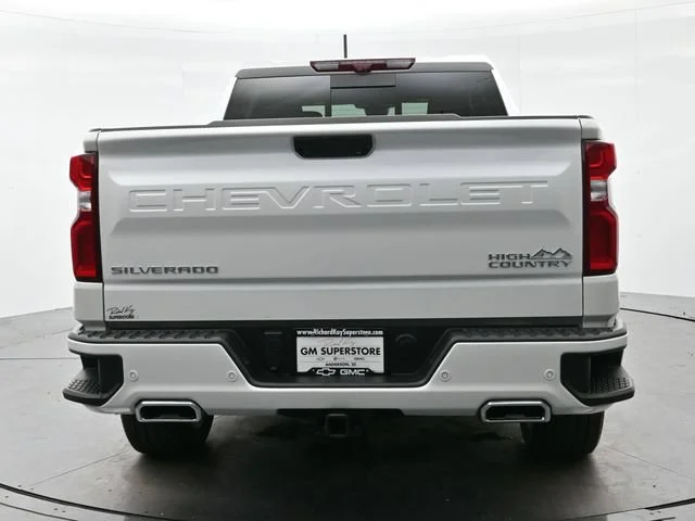 Used 2025 Iridescent Pearl Tricoat Chevrolet High Country image 6