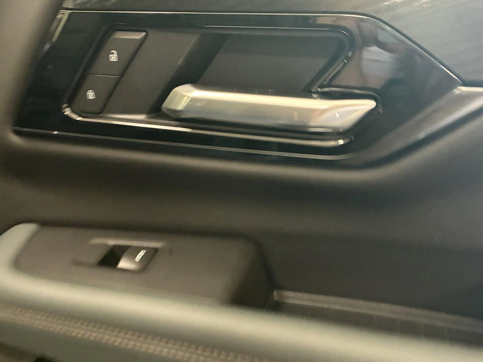 2026 GMC Yukon AT4 - Photo 10