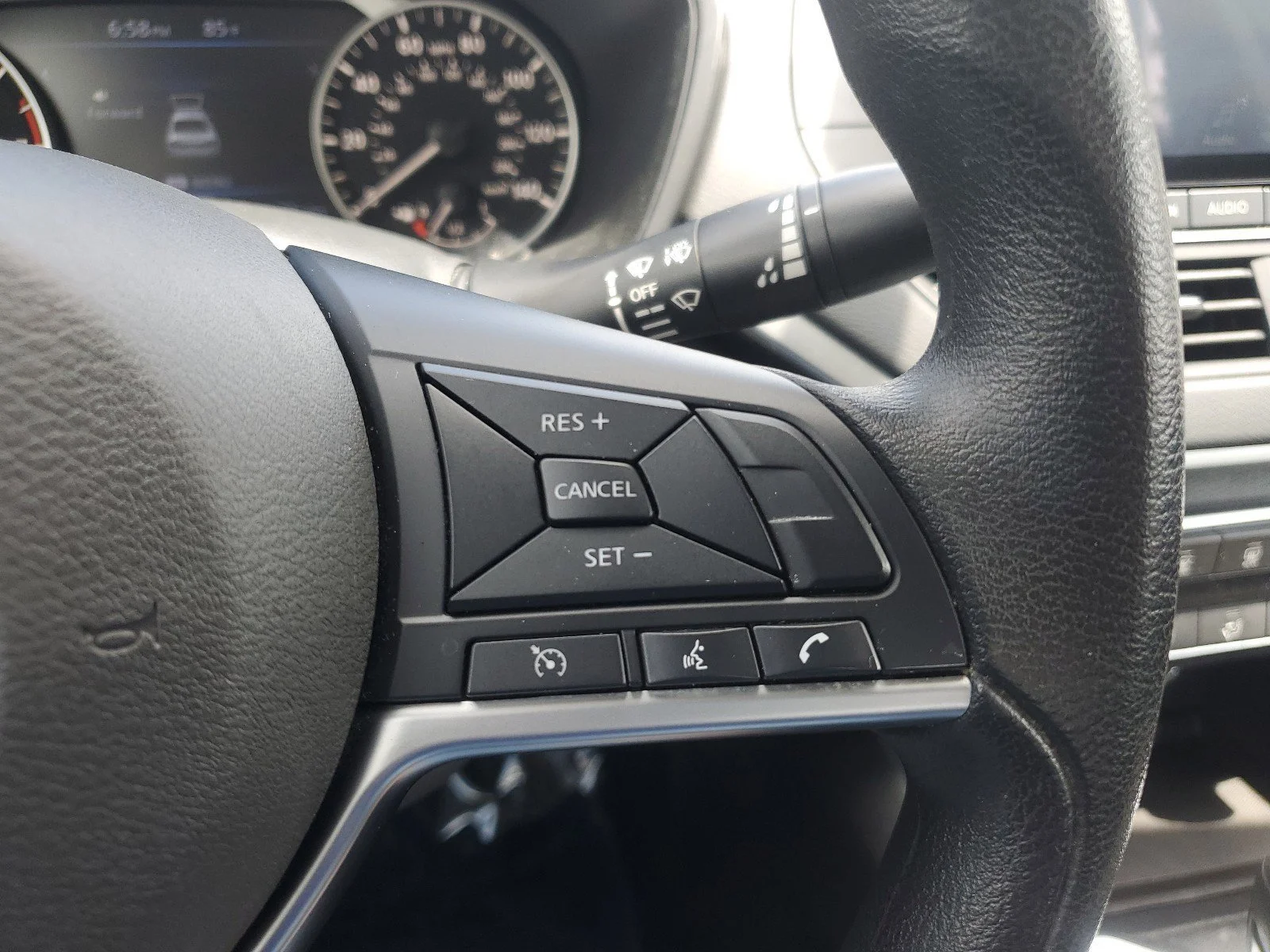 Used 2019 Gun Metallic Nissan 2.5 S image 14