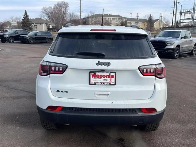 New 2026 Bright White Clearcoat Jeep Latitude image 6