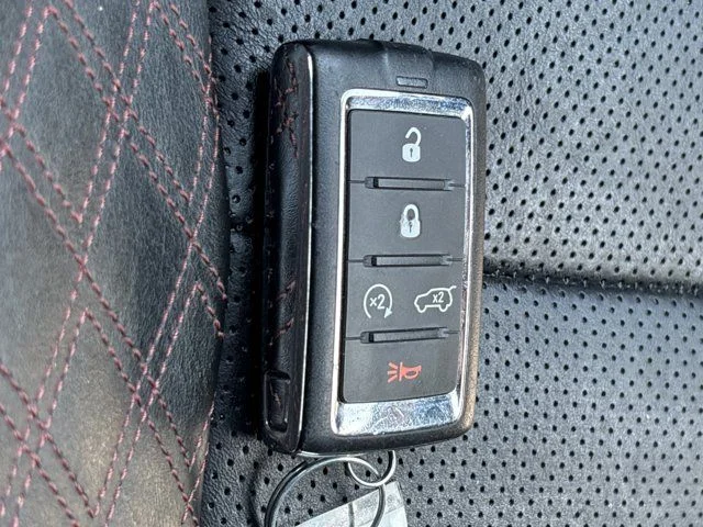 Used 2023 Black Jeep Summit image 45