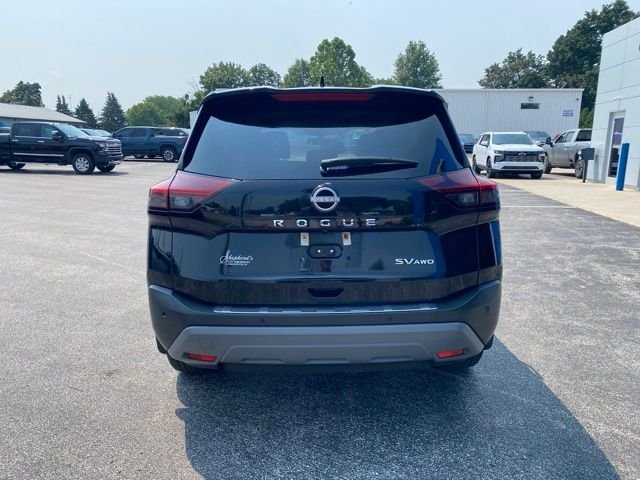 Used 2023 Black Nissan SV image 4