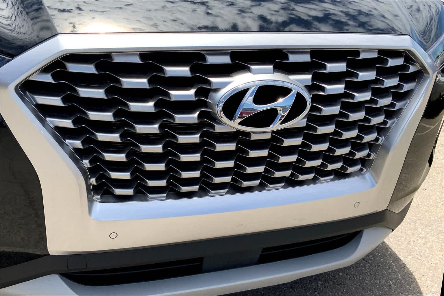 Used 2022 Abyss Black Pearl Hyundai SEL image 30