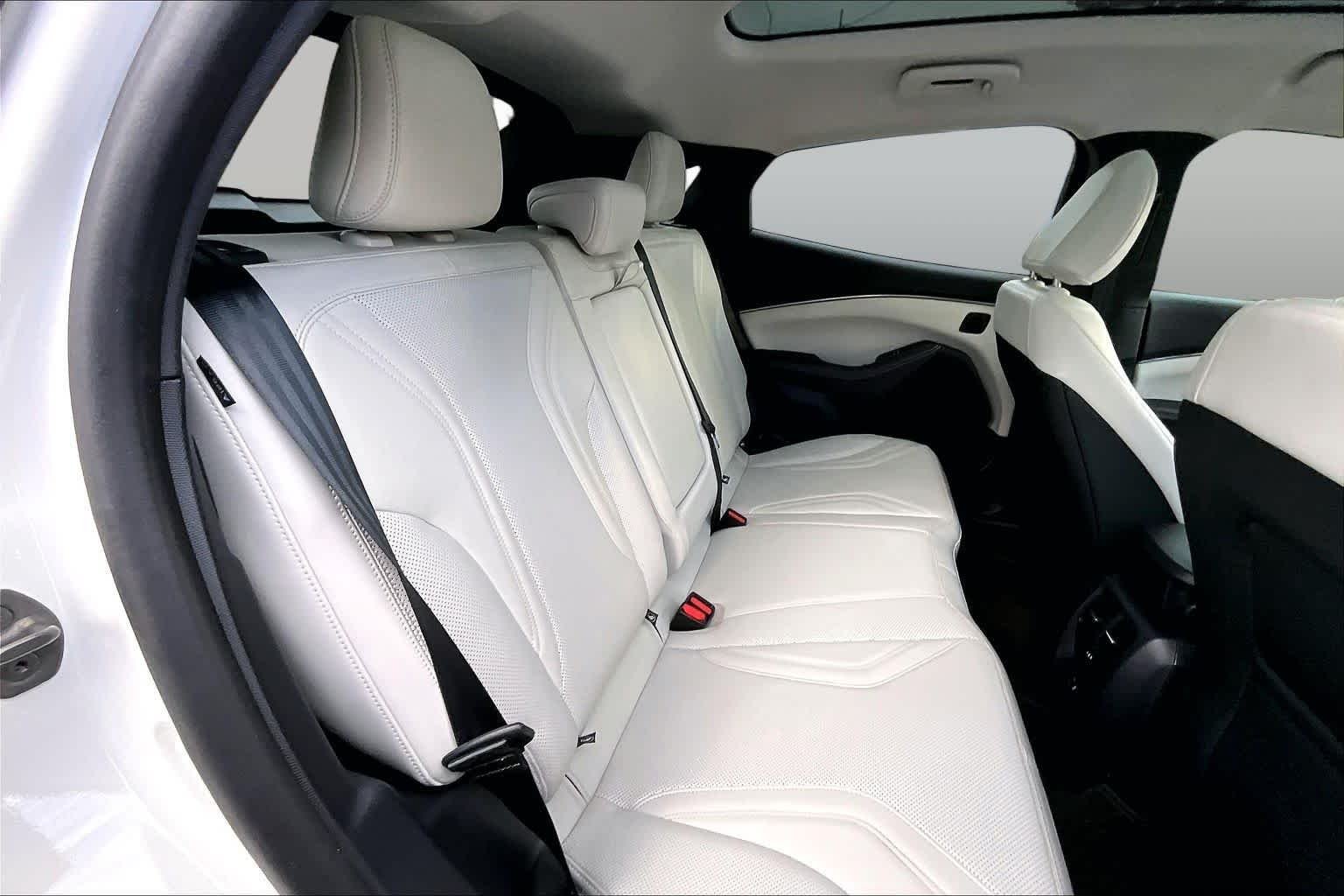 Certified Used 2023 Star White Metallic Tri-Coat Ford Premium image 17