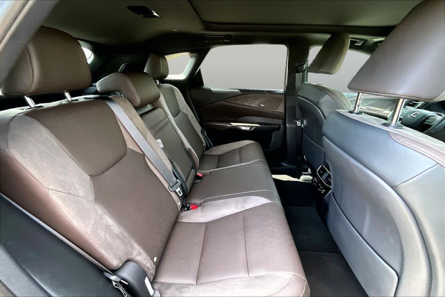 Used 2023 Iridium Lexus Luxury image 20
