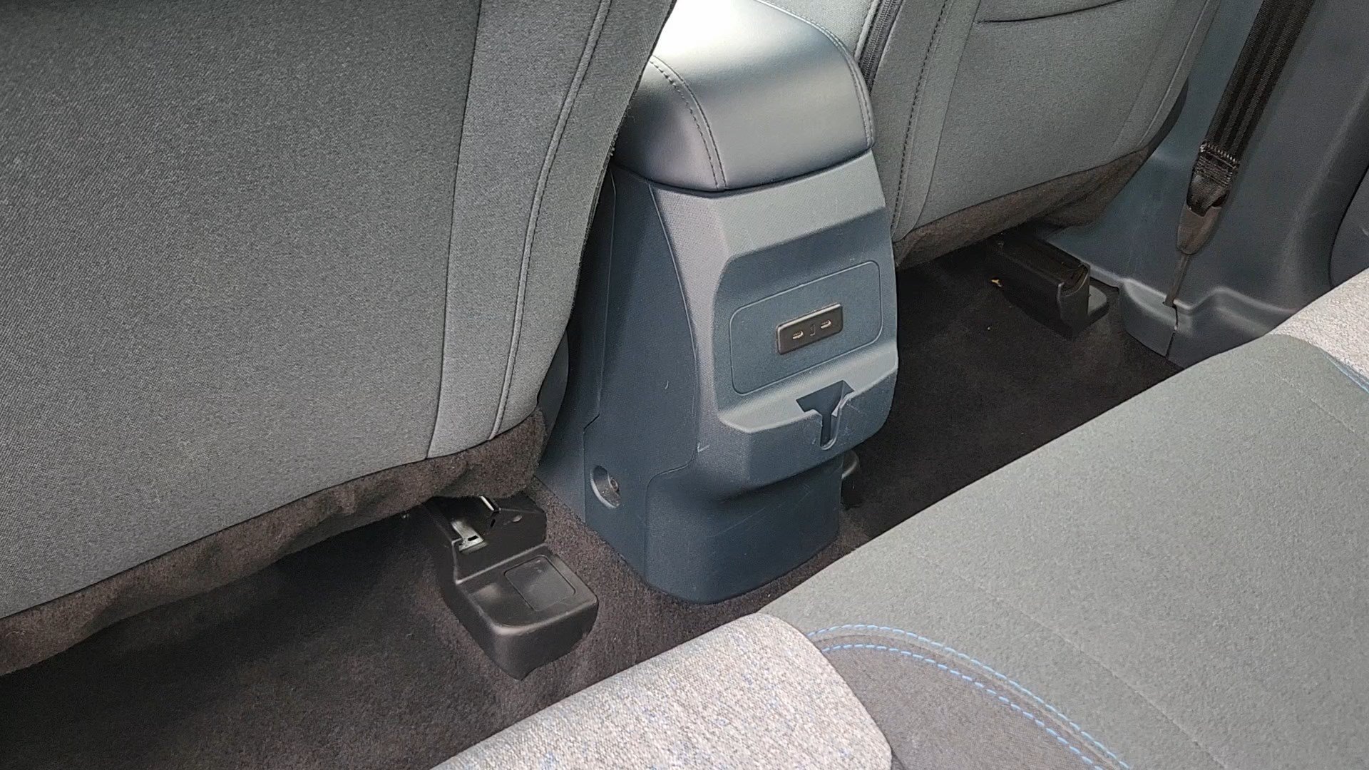 Used 2026 Purple Ford XLT image 16