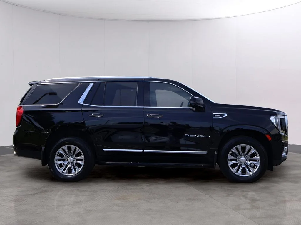 Used 2021  GMC Denali image 4