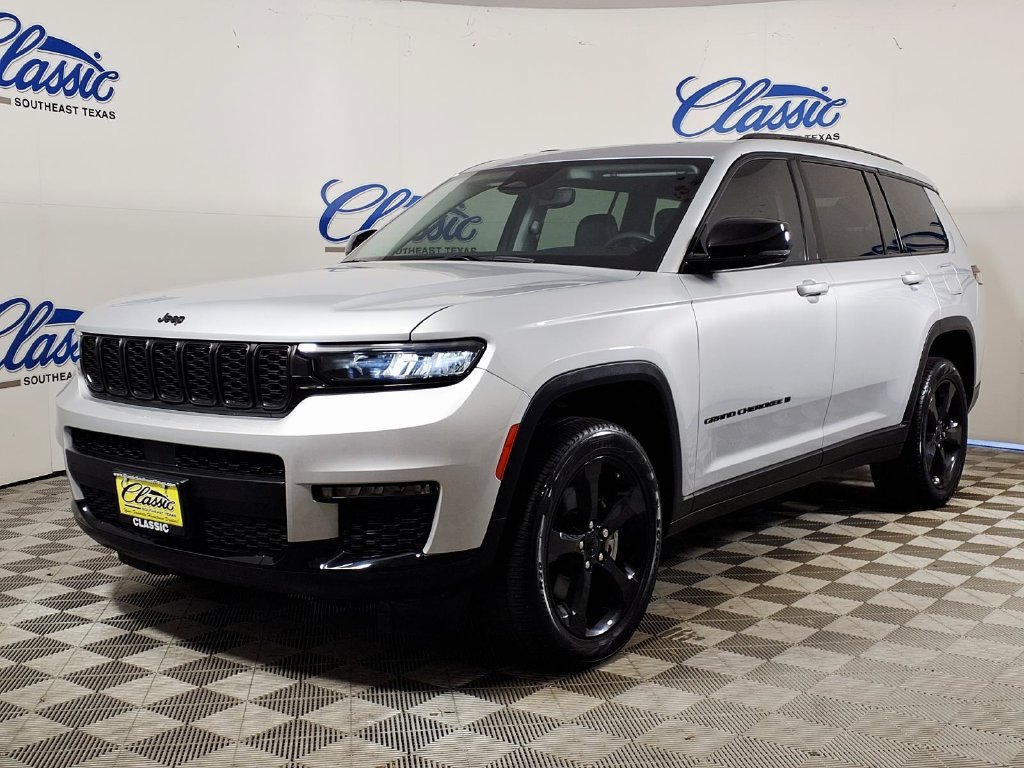 Used 2024 Silver Zynith Jeep Limited image 5
