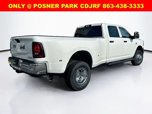 New 2026 Bright White Clear-Coat Exterior Paint RAM TRADESMAN image 5