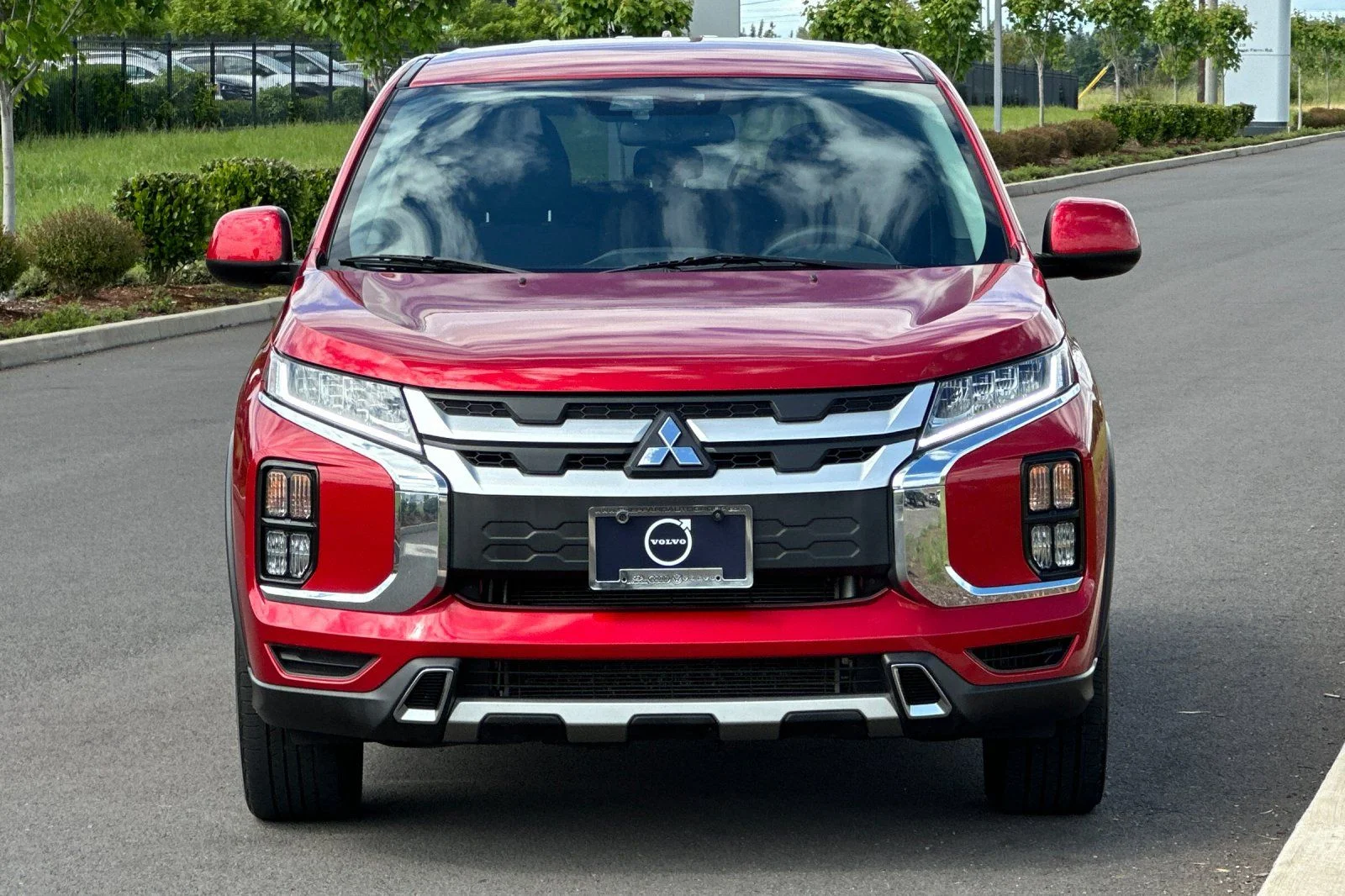 Used 2022  Mitsubishi 2.0 ES image 8