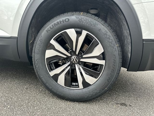 New 2026 White Volkswagen 2.0T SE image 36