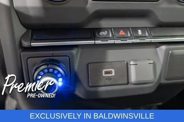 Used 2020 Gray Chevrolet Custom image 23