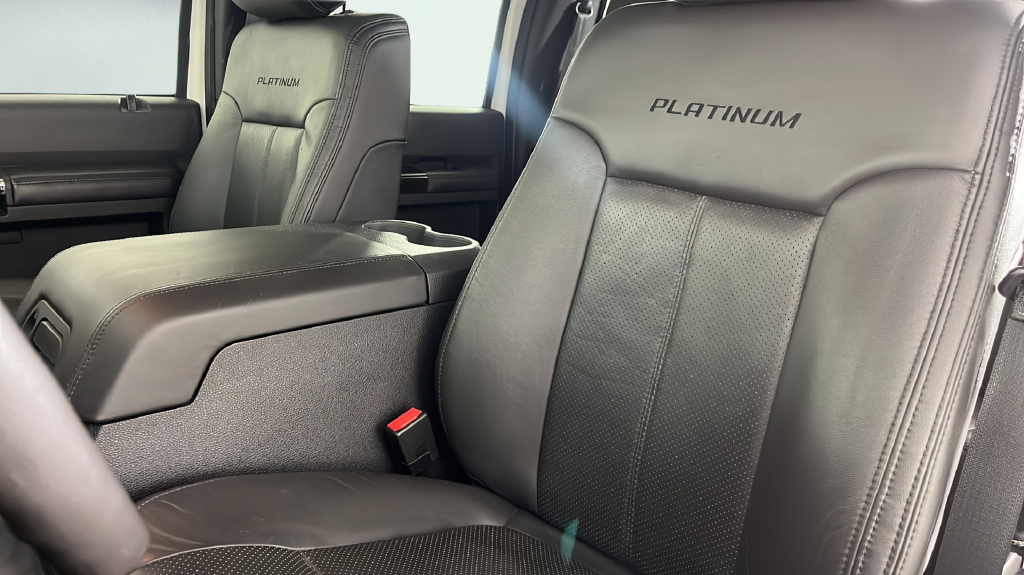 Used 2015 White Platinum Clearcoat Metallic Ford Platinum image 45
