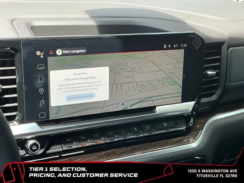 New 2026 Sterling Metallic GMC Elevation image 32