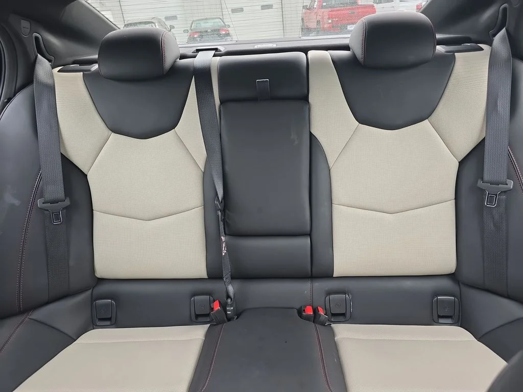 Used 2022 White Cadillac Sport image 13