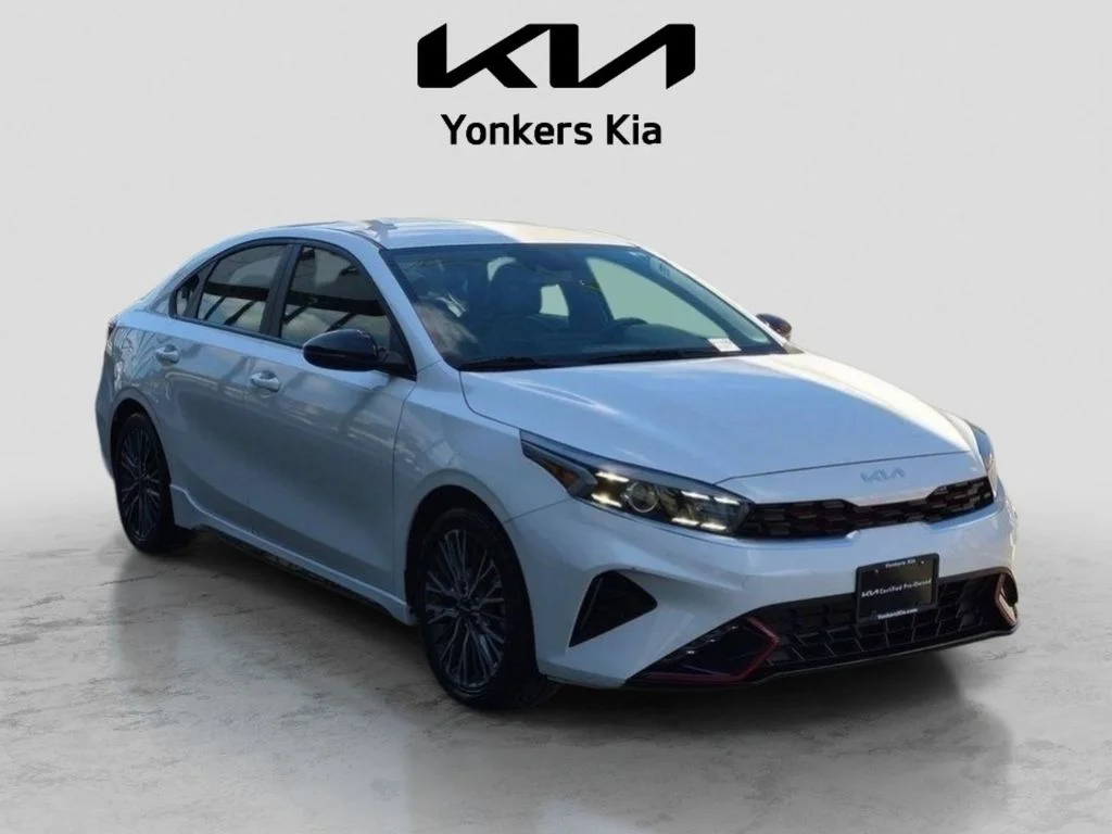 Used 2023 White Kia GT-Line image 4