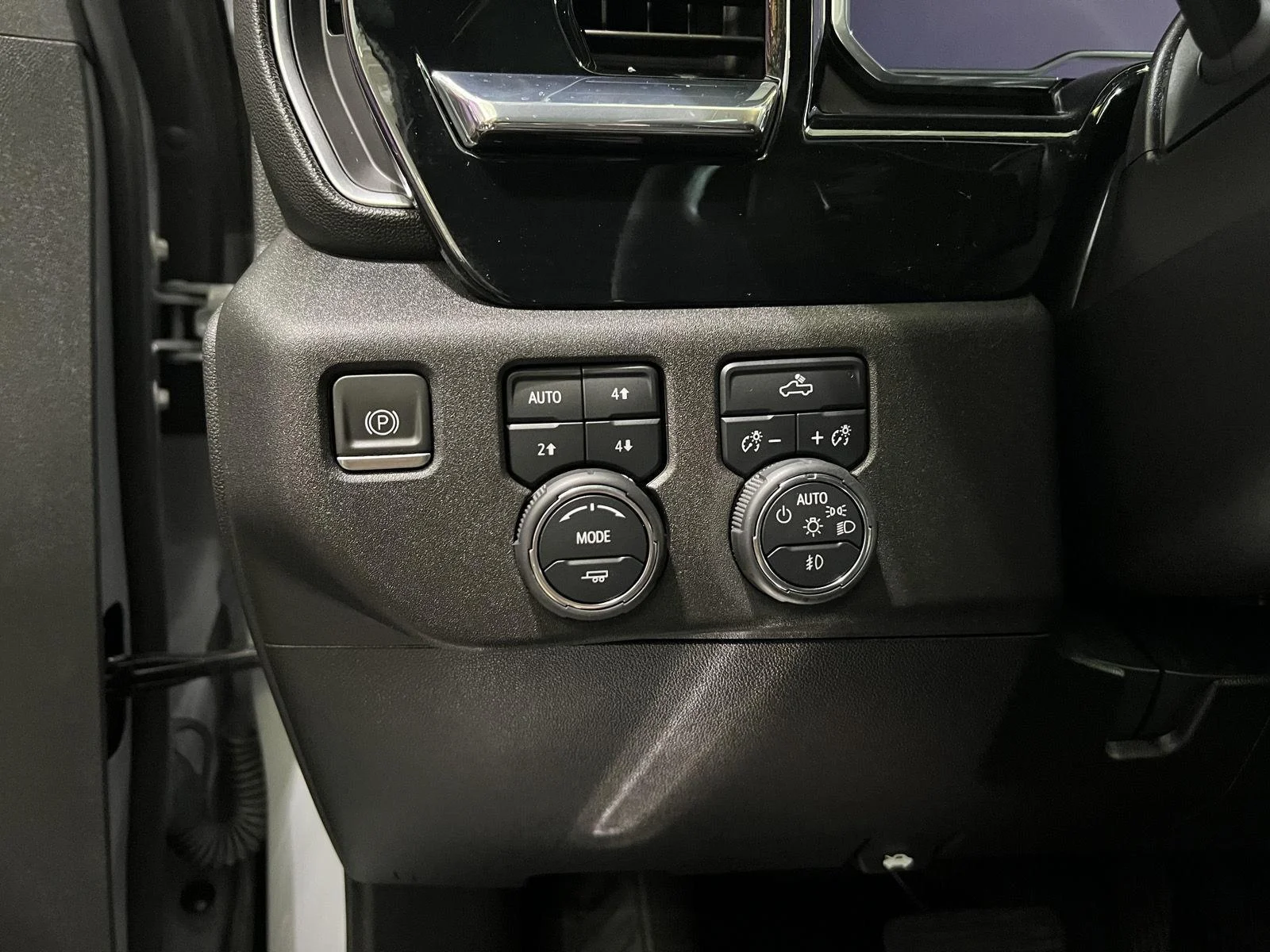 Used 2024 Slate Gray Metallic Chevrolet RST image 11