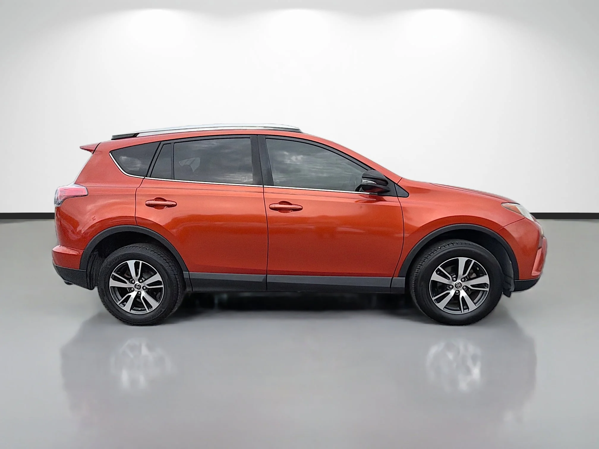 Used 2016 Hot Lava Toyota XLE image 2