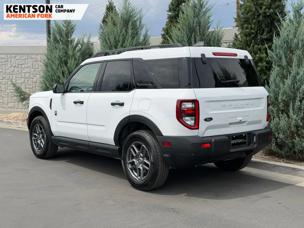 Used 2025 White Ford Big Bend image 4