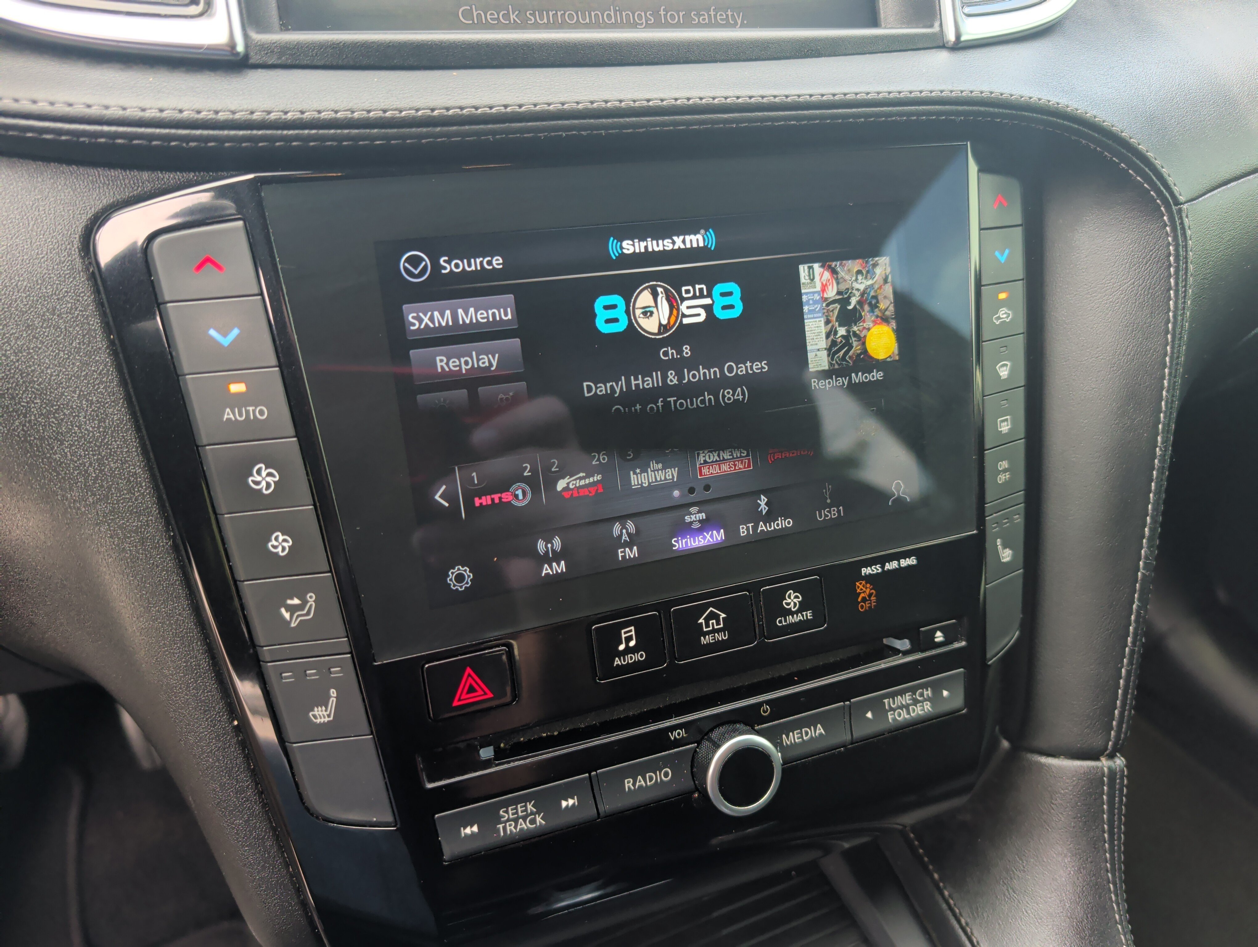 Used 2022 Mineral Black INFINITI LUXE image 25