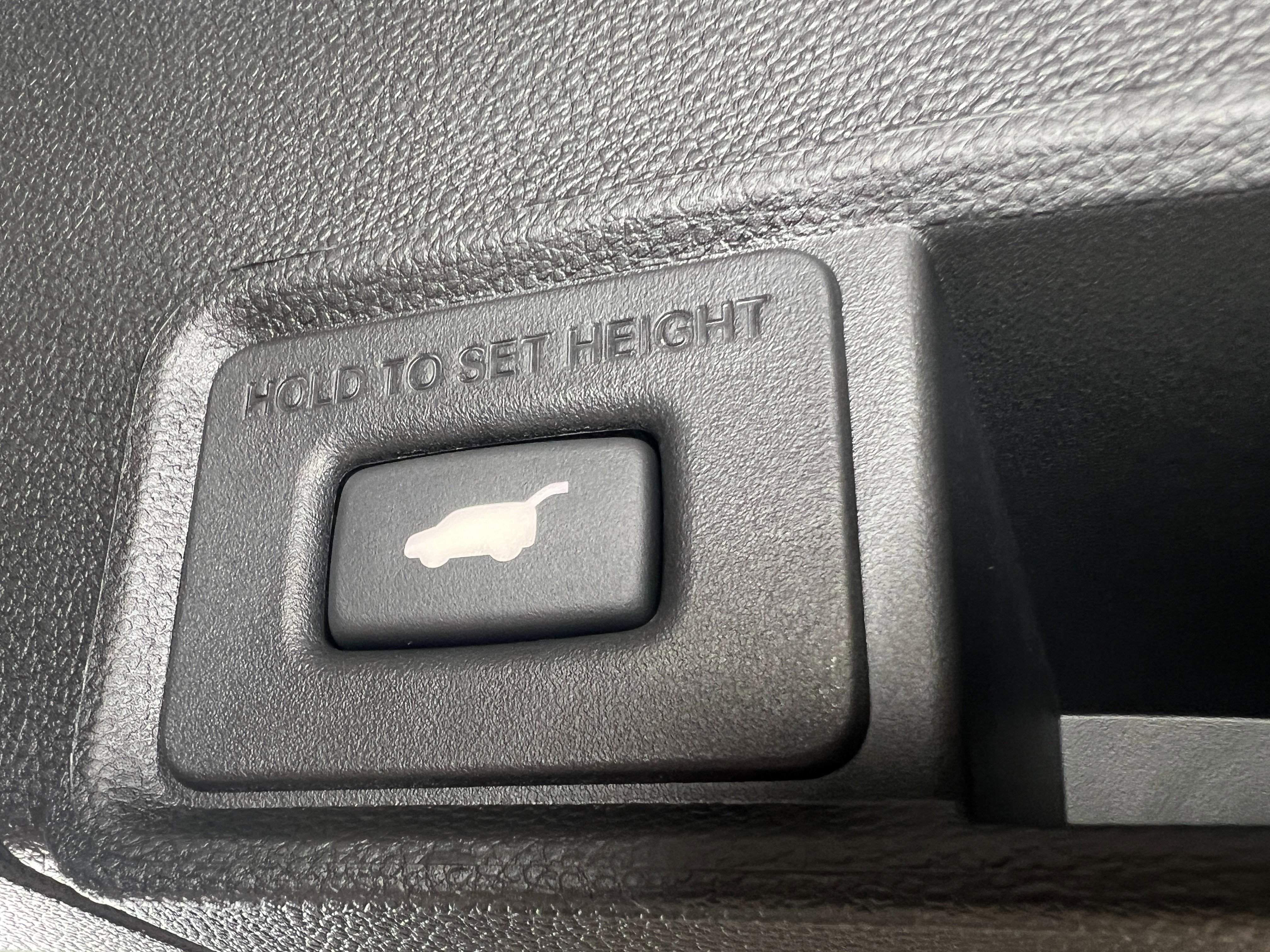 New 2026 Majestic Black Pearl Acura w/Technology Package image 32