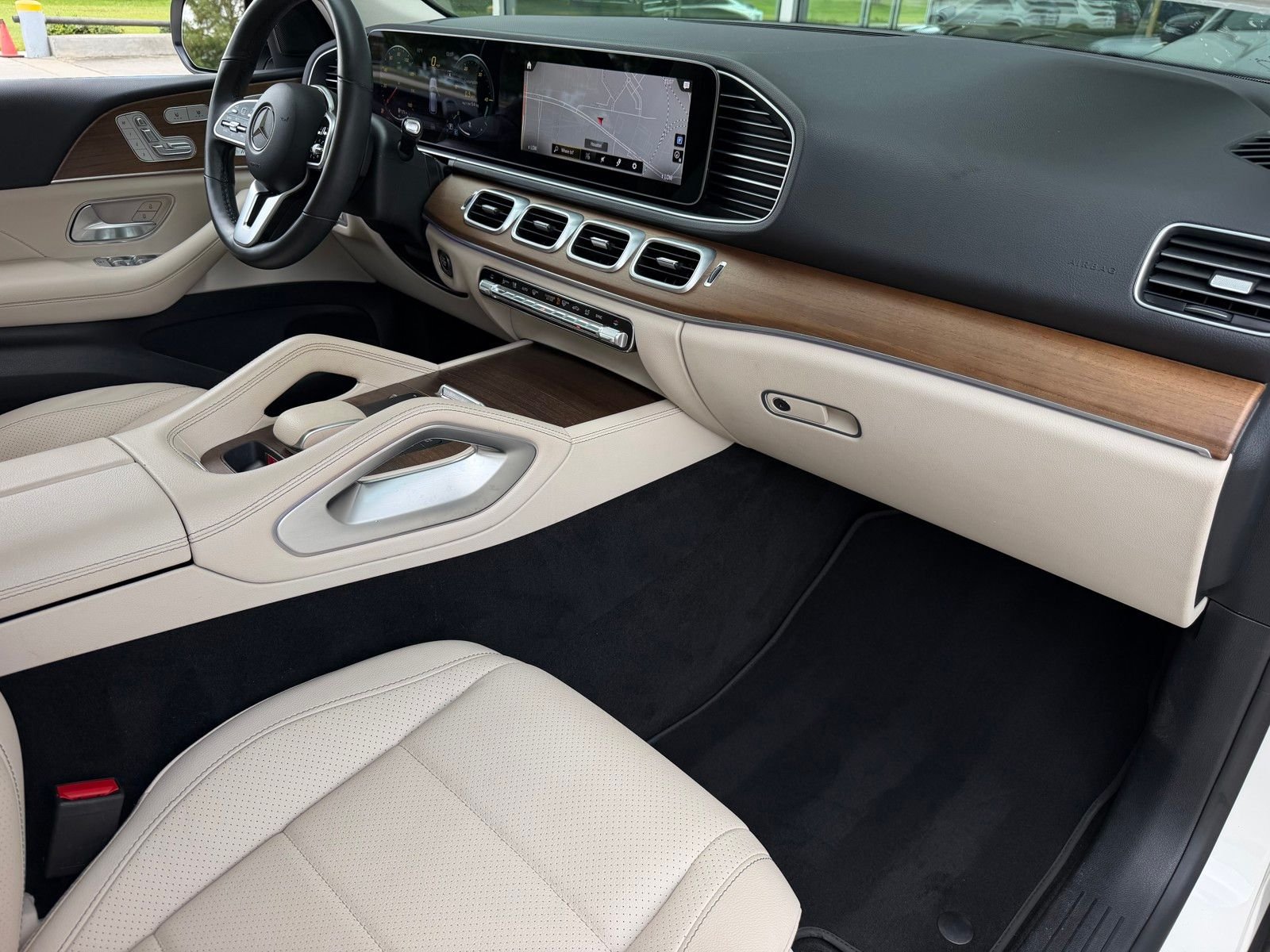 Certified Used 2022 White Mercedes-Benz GLE 350 image 18