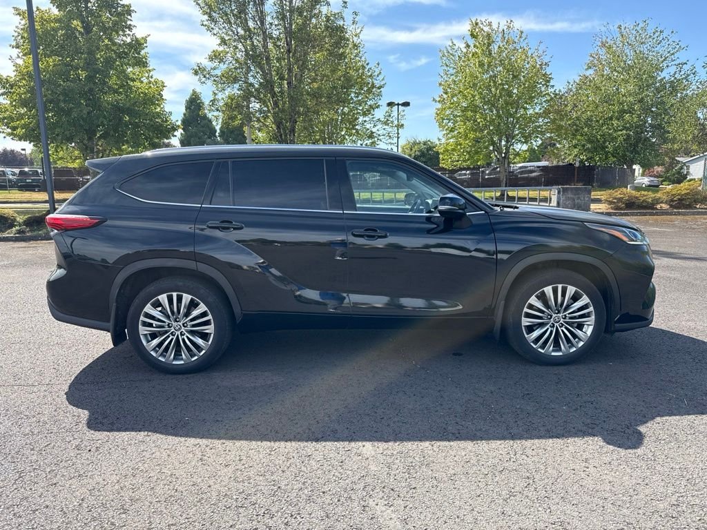 Used 2022 Midnight Black Metallic Toyota Platinum image 7