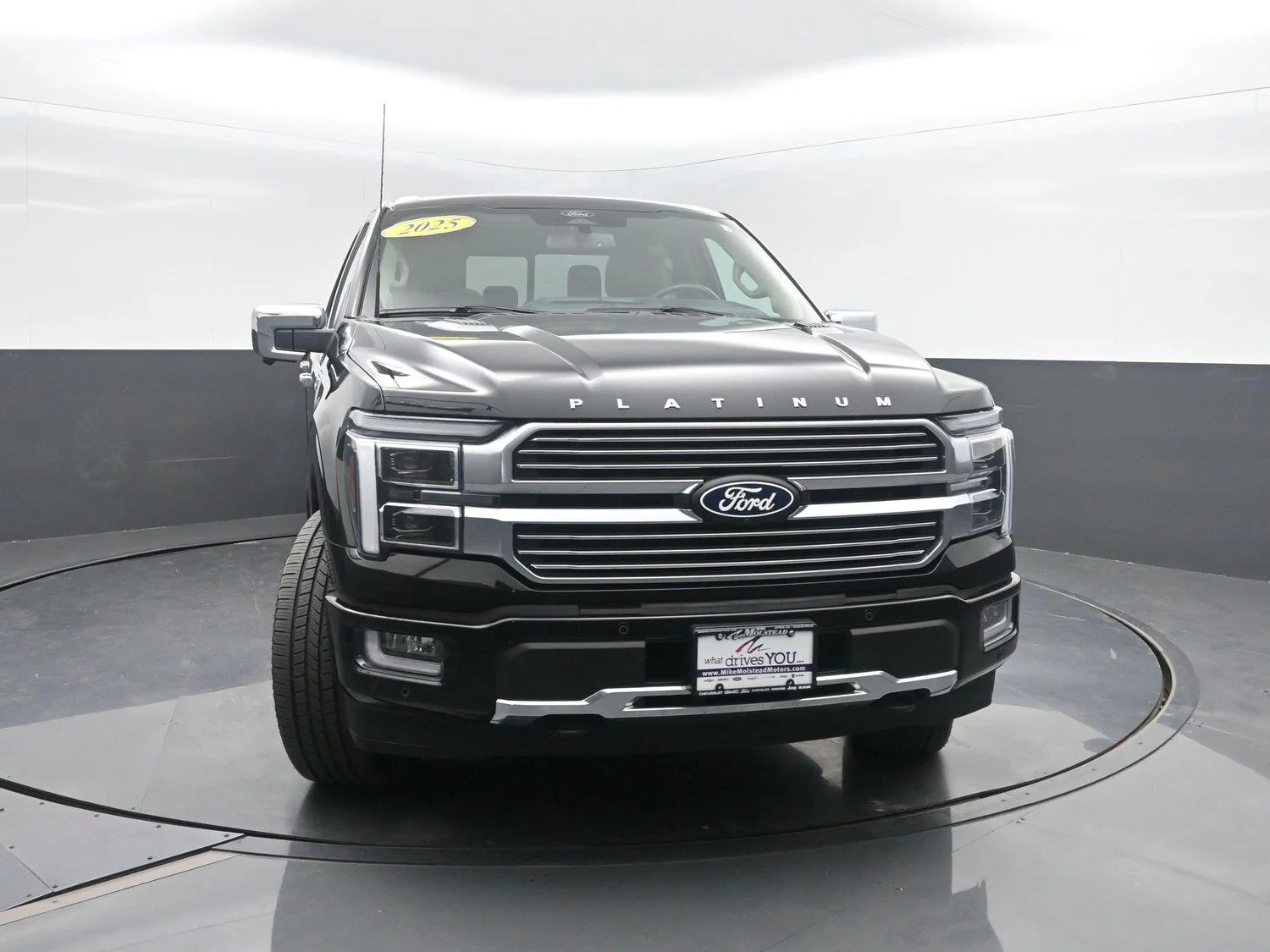 Used 2025 Agate Black Ford Platinum image 51