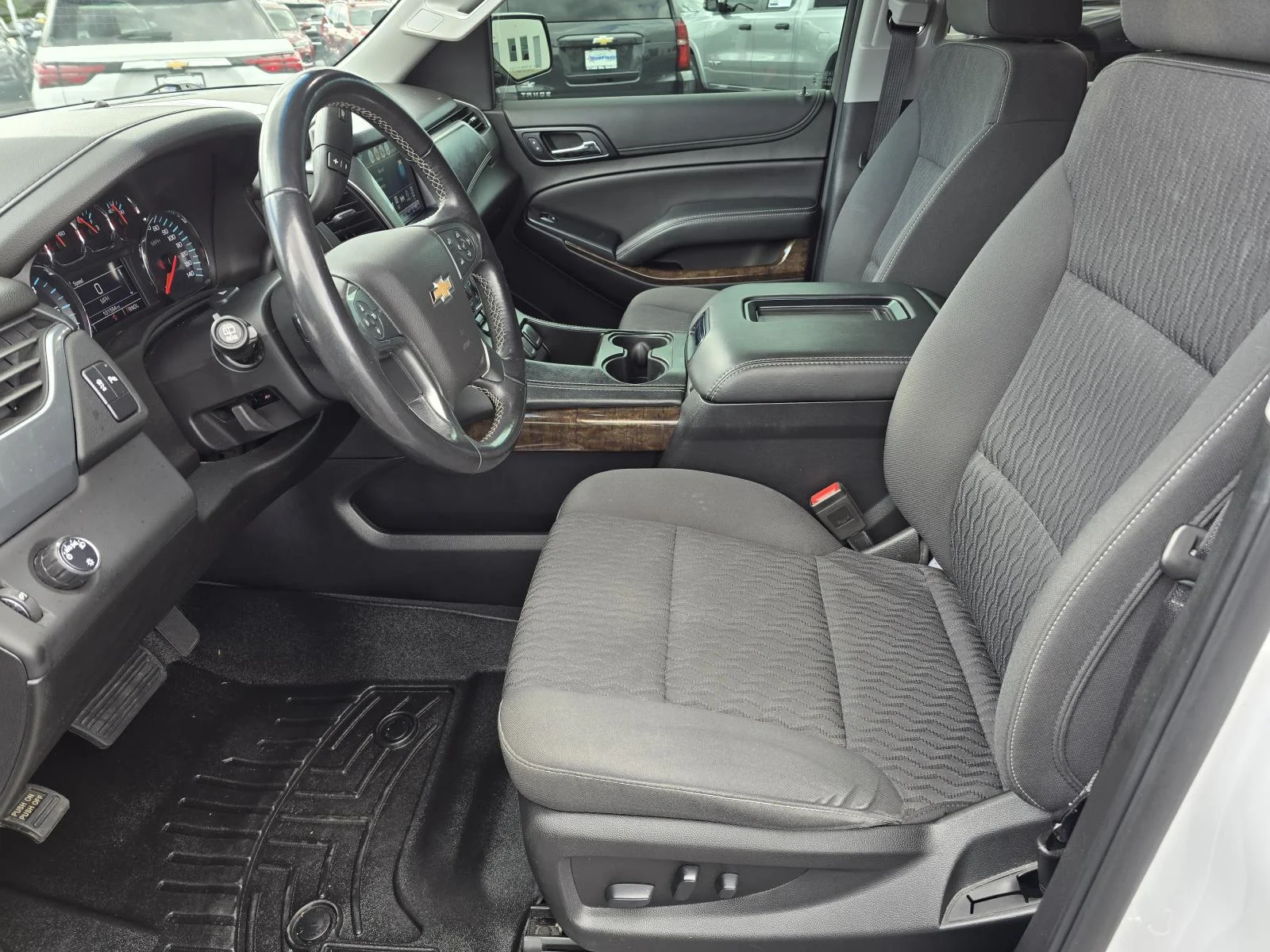 Used 2019 SUMMIT WHITE Chevrolet LS image 9