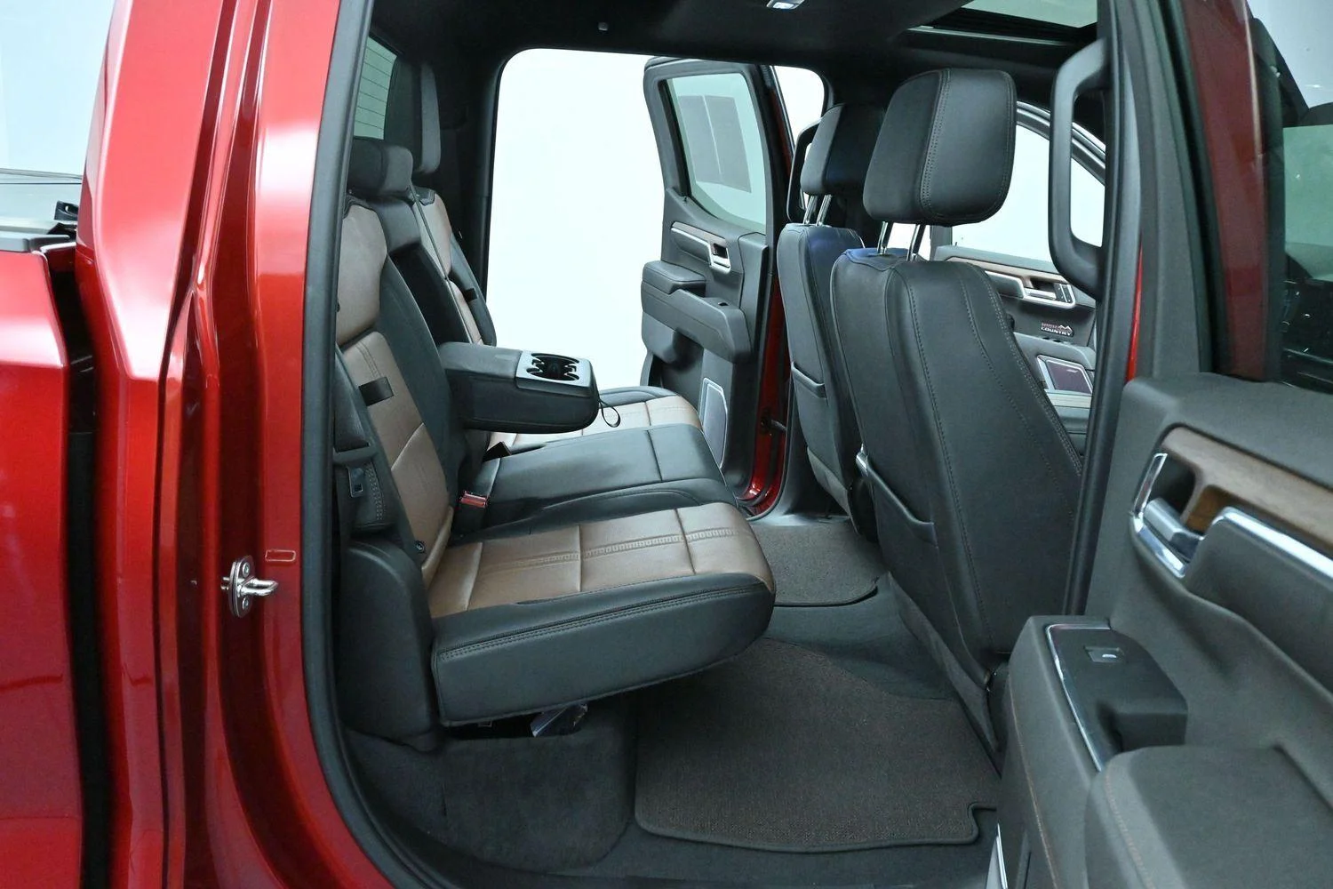 Used 2023 Radiant Red Tintcoat Chevrolet High Country image 35