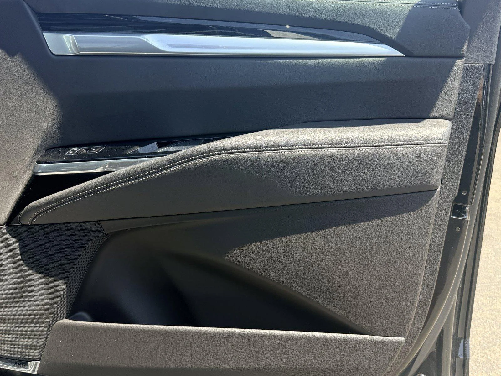 Used 2025 Black Raven Cadillac Sport image 9
