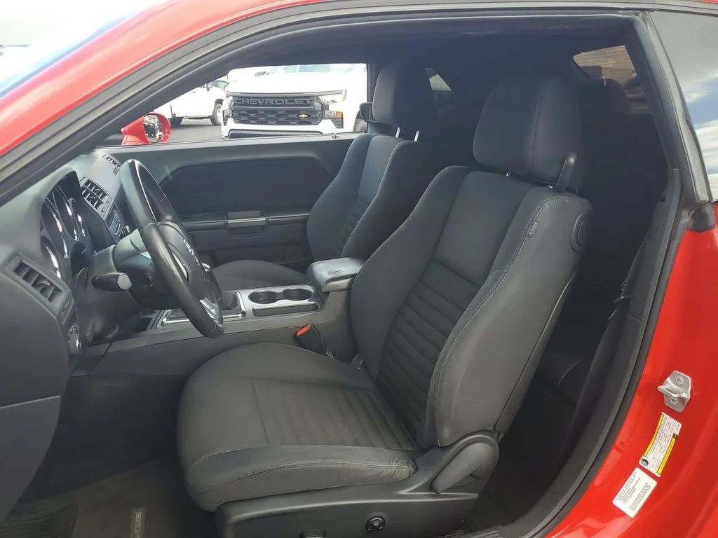 Used 2014 Red Dodge R/T image 17