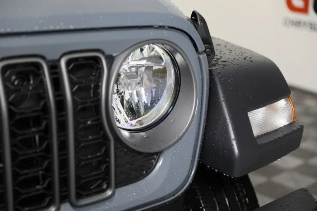 New 2026 Anvil Clear-Coat Exterior Paint Jeep Sport image 27