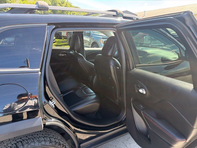 Used 2019 Black Jeep Trailhawk image 40