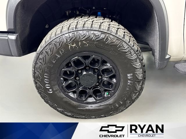 2026 Chevrolet Silverado 2500 HD ZR2 - Photo 32