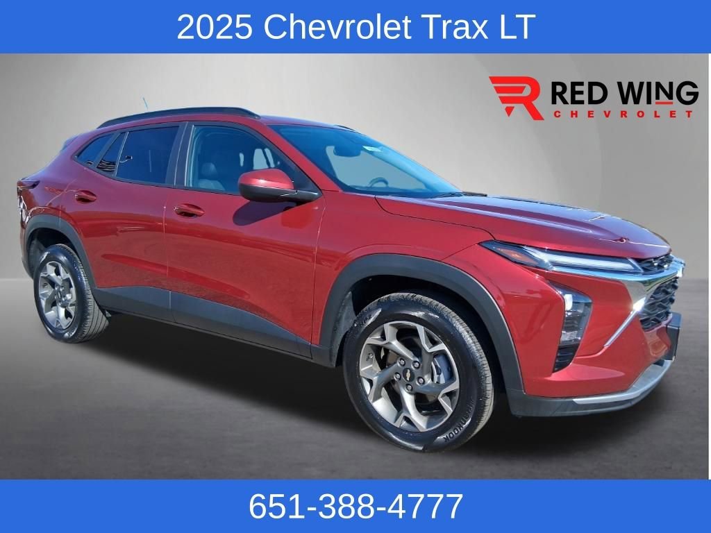 2025 Chevrolet Trax LT's photo